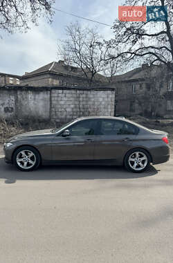 Седан BMW 3 Series 2013 в 