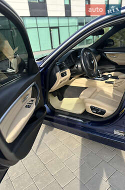 Седан BMW 3 Series 2017 в 