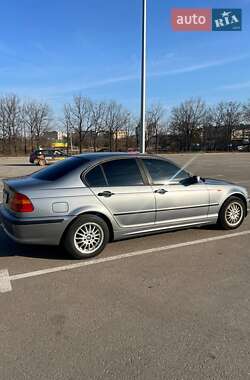 Седан BMW 3 Series 2003 в Кропивницком