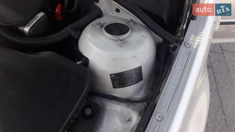 Седан BMW 3 Series 2002 в Ивано-Франковске