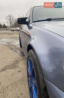 Седан BMW 3 Series 2003 в 