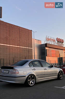 Седан BMW 3 Series 2004 в 