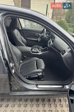 Седан BMW 3 Series 2021 в Киеве