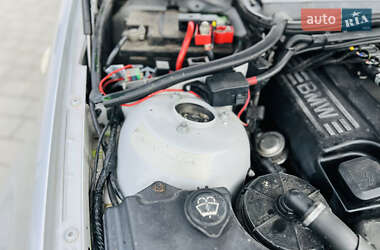 Седан BMW 3 Series 2001 в 