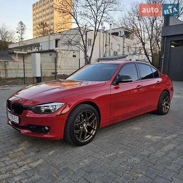 Седан BMW 3 Series 2014 в Чернівцях