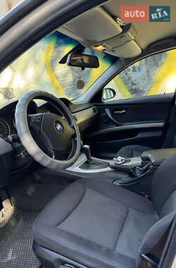 Седан BMW 3 Series 2005 в 