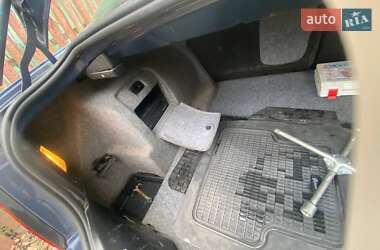Седан BMW 3 Series 2002 в 