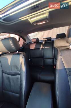 Седан BMW 3 Series 2011 в 