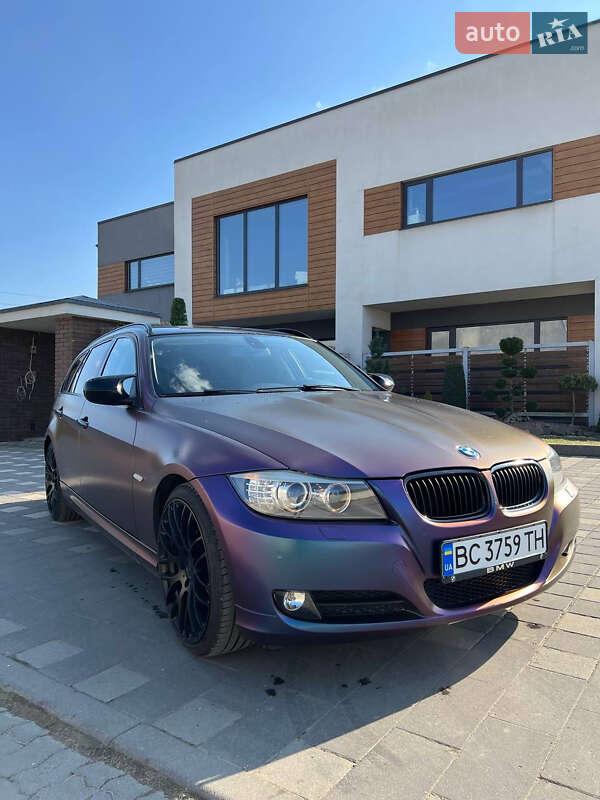Универсал BMW 3 Series 2011 в 