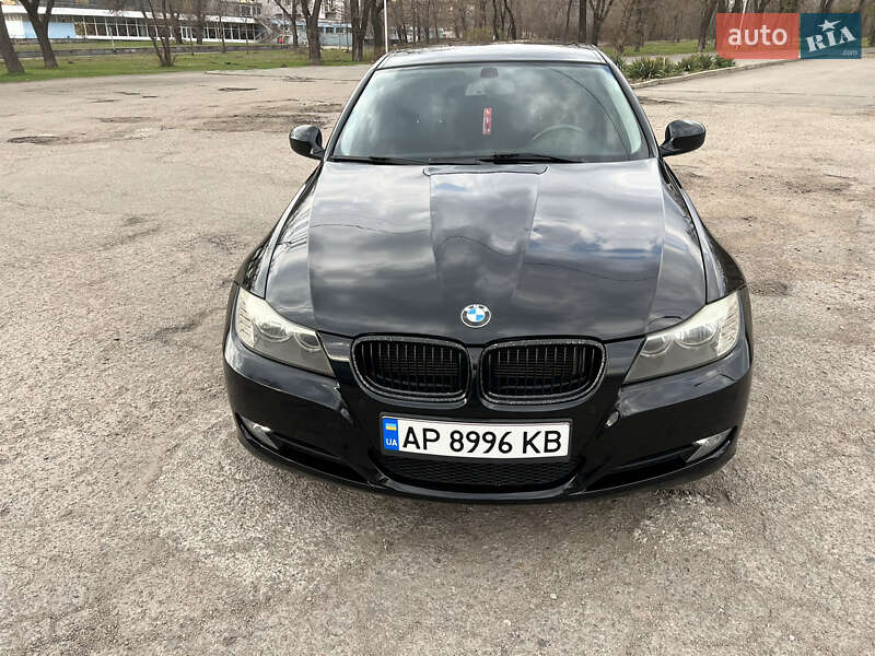 BMW 3 Series 2010
