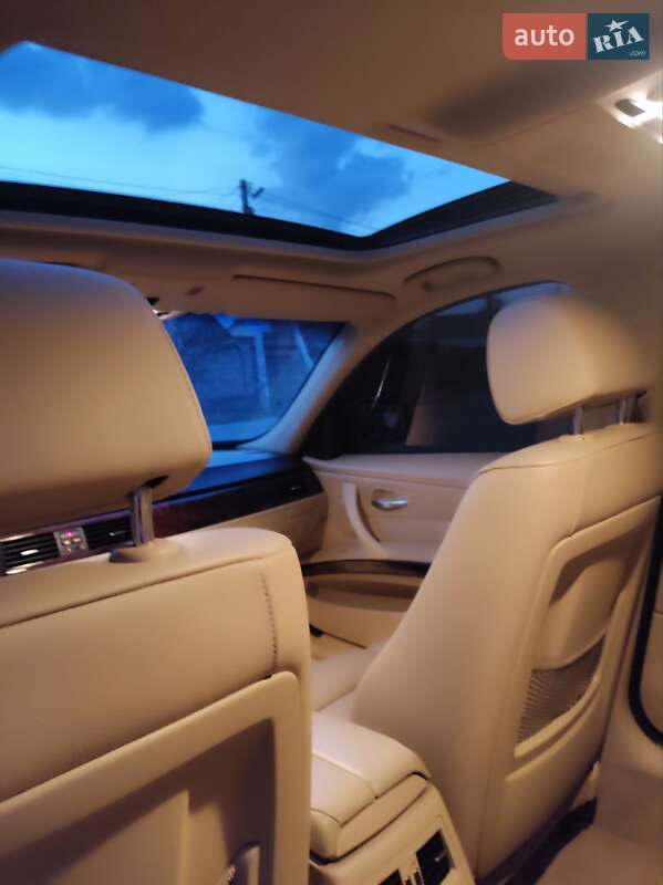 Седан BMW 3 Series 2011 в Каменском