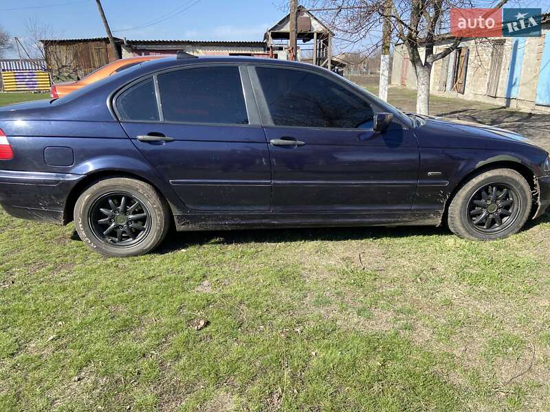 Седан BMW 3 Series 1999 в Сахновщине
