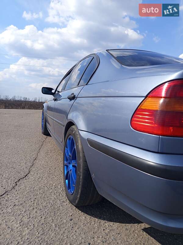 Седан BMW 3 Series 2003 в Полтаві
