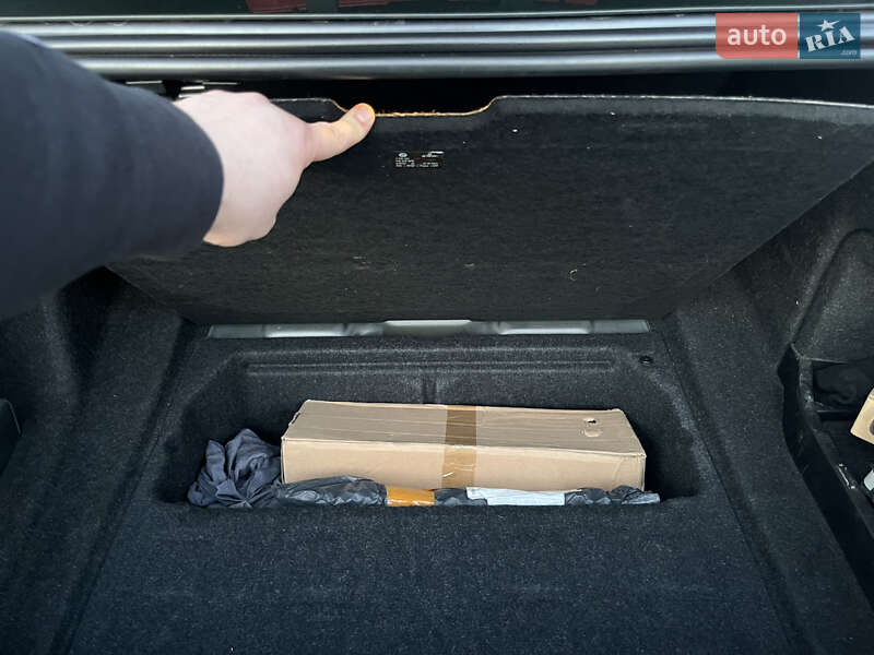 Седан BMW 3 Series 2012 в Хмельницькому