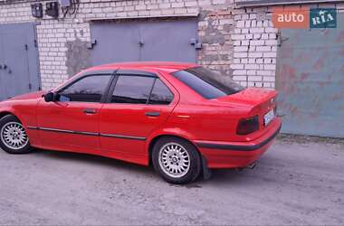 Седан BMW 3 Series 1996 в Черкасах