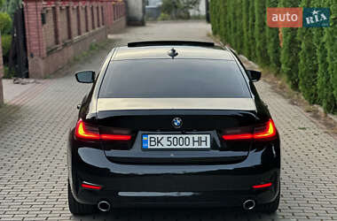 Седан BMW 3 Series 2019 в 