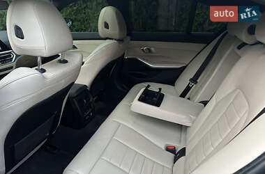 Седан BMW 3 Series 2019 в 