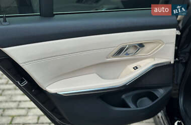 Седан BMW 3 Series 2019 в 