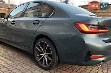 Седан BMW 3 Series 2019 в Львові