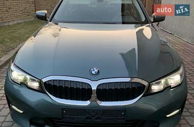 Седан BMW 3 Series 2019 в Львові
