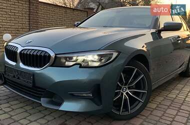 Седан BMW 3 Series 2019 в Львові