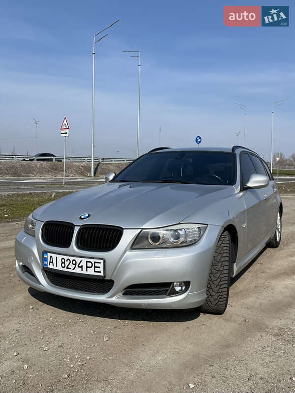Універсал BMW 3 Series 2010 в 