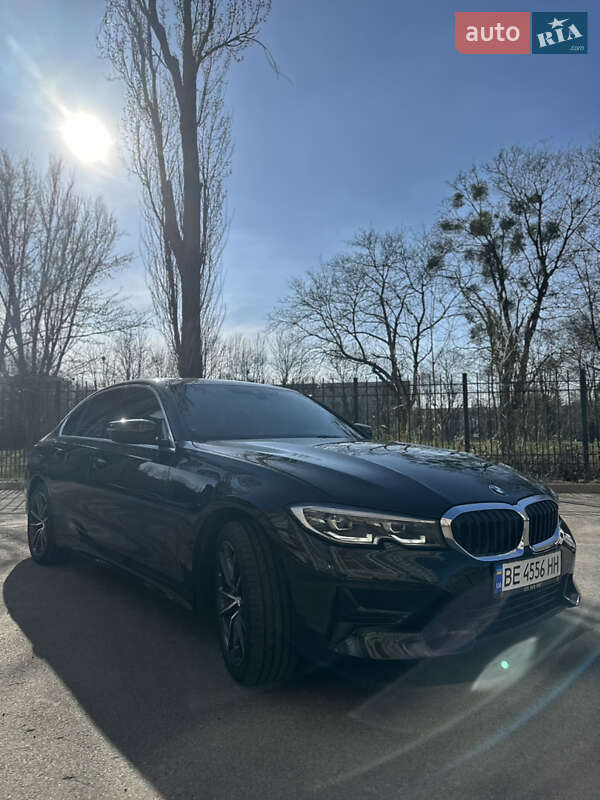 Седан BMW 3 Series 2019 в 