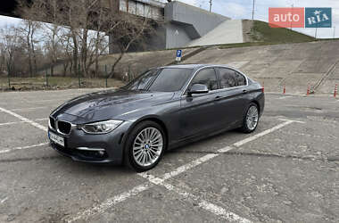 Седан BMW 3 Series 2014 в 