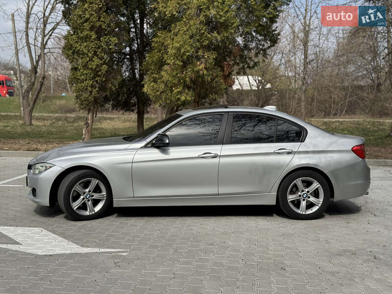 Седан BMW 3 Series 2012 в 