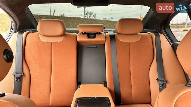 Седан BMW 3 Series 2013 в Львове