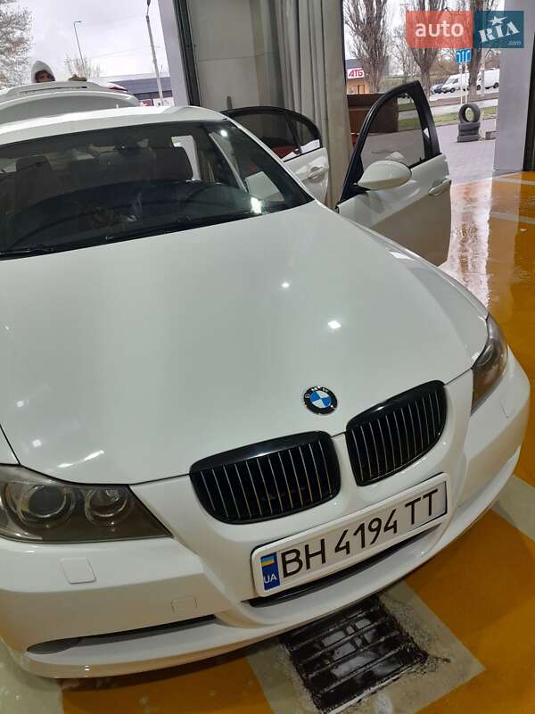 Седан BMW 3 Series 2008 в Никополе фото 54 Седан BMW 3 Series 2008 в Никополе