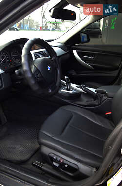 Седан BMW 3 Series 2013 в 
