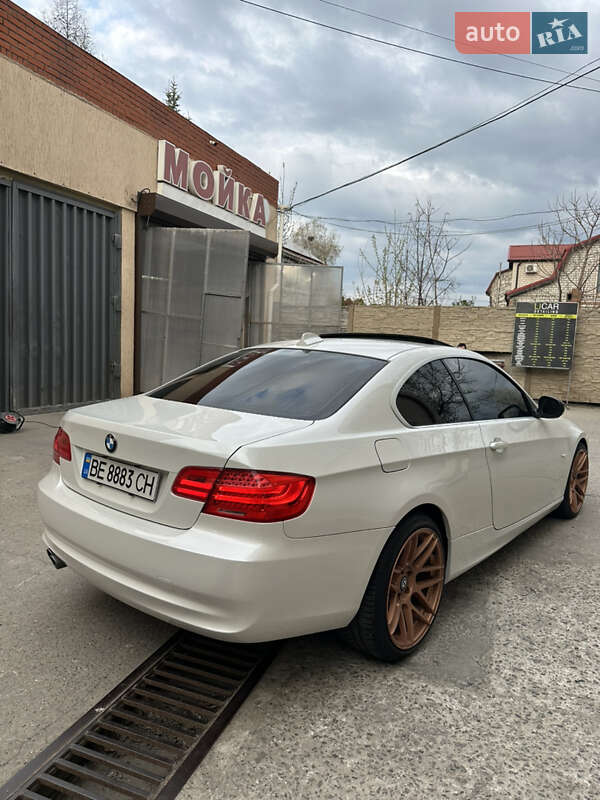 Купе BMW 3 Series 2010 в Николаеве