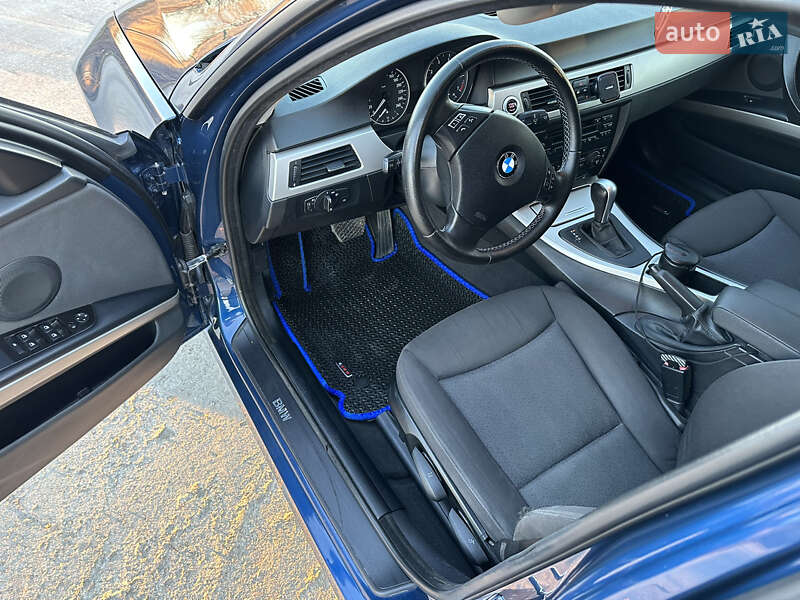 Универсал BMW 3 Series 2006 в Коростене