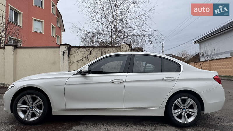 Седан BMW 3 Series 2017 в Киеве