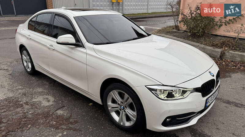 Седан BMW 3 Series 2017 в Киеве