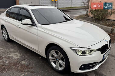 Седан BMW 3 Series 2017 в 