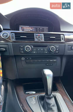 Седан BMW 3 Series 2011 в 