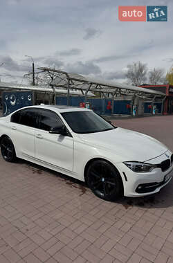 Седан BMW 3 Series 2016 в 