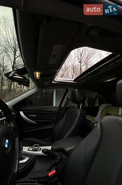 Седан BMW 3 Series 2016 в 
