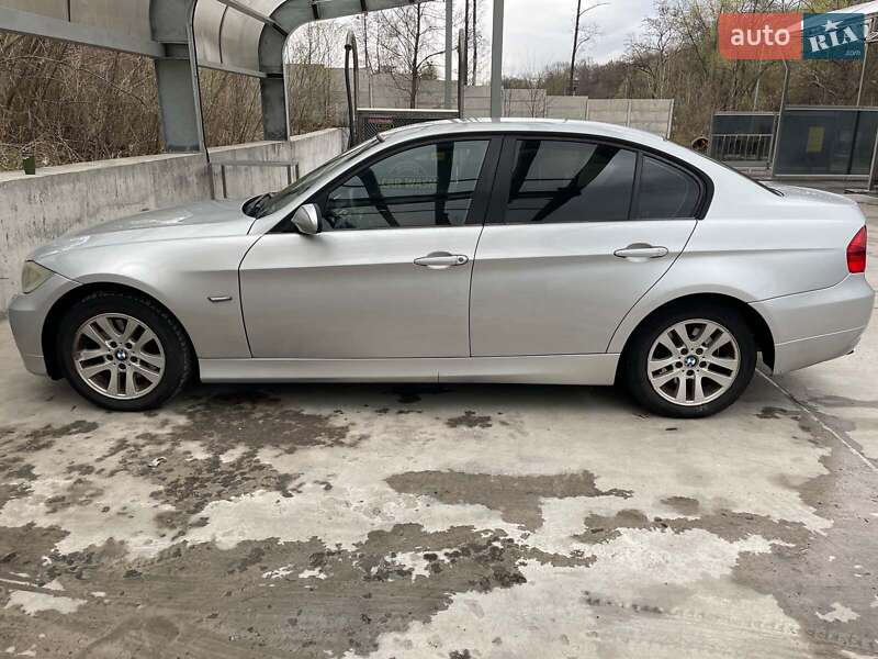 Седан BMW 3 Series 2007 в Киеве