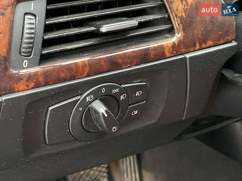 Седан BMW 3 Series 2007 в Киеве