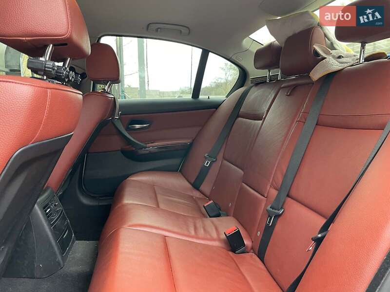 Седан BMW 3 Series 2007 в Киеве