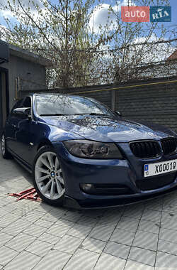 Седан BMW 3 Series 2010 в 