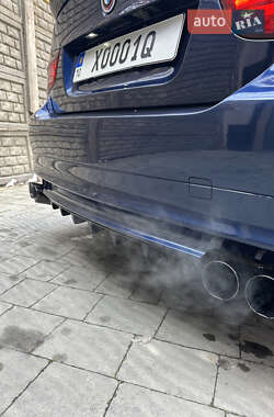 Седан BMW 3 Series 2010 в 