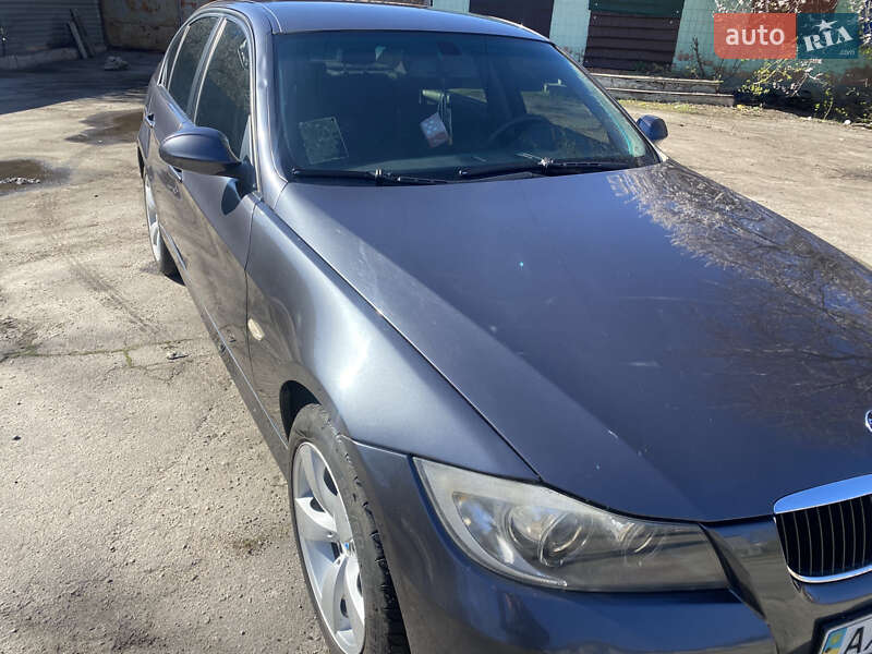 Седан BMW 3 Series 2005 в Харькове