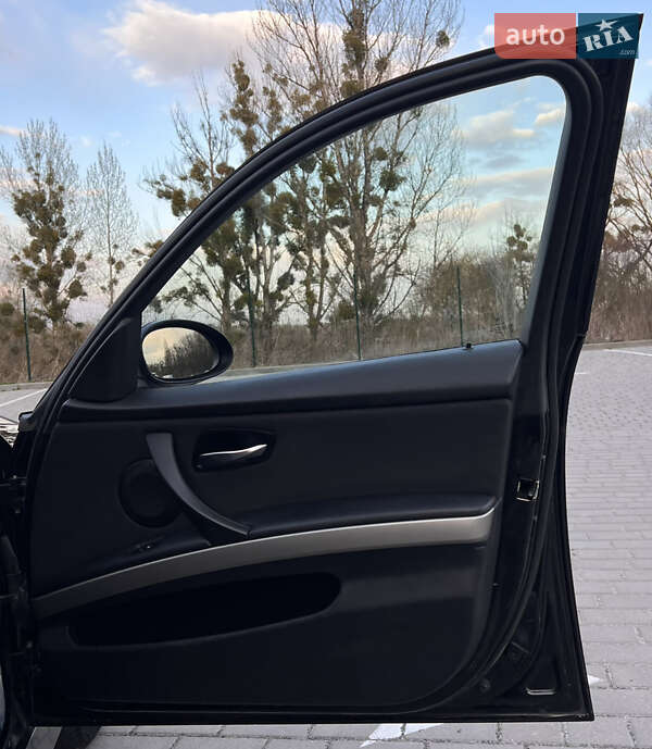 Седан BMW 3 Series 2007 в Луцьку