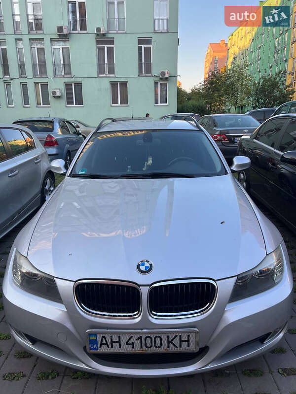 Универсал BMW 3 Series 2009 в 