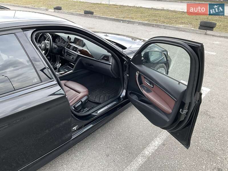 Седан BMW 3 Series 2013 в Киеве