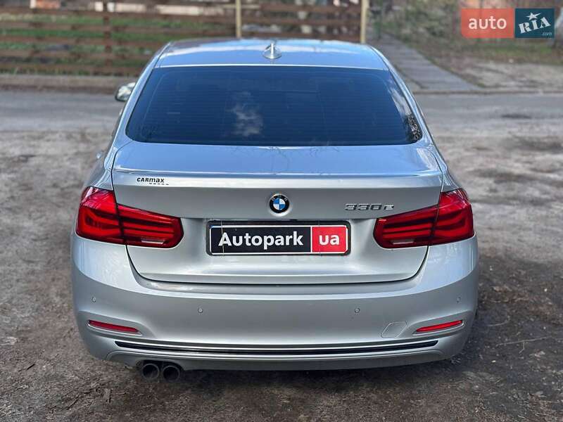 Седан BMW 3 Series 2017 в Киеве